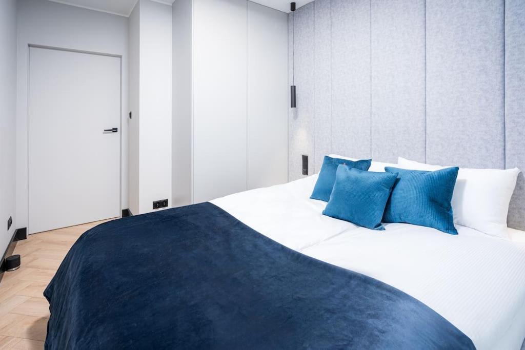 Old Premium By Rent4you * Olsztyn (Warmian-Masurian)