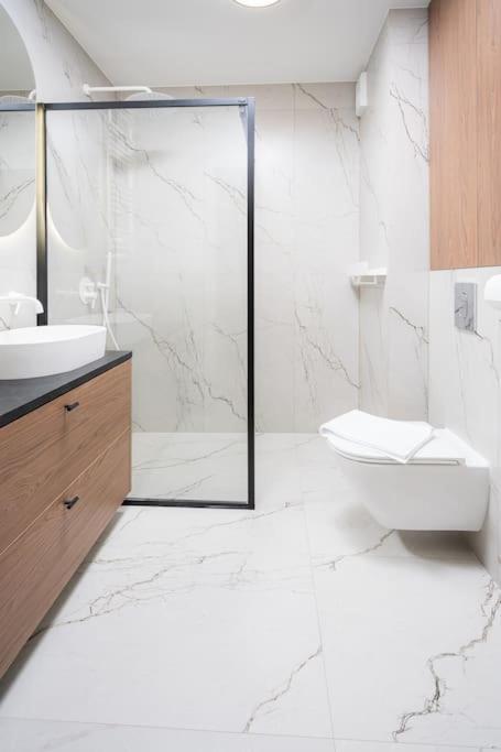 Apartment Old Premium By Rent4you *